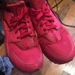 Nike air huarache dark red sneakers size 11.5 men’s